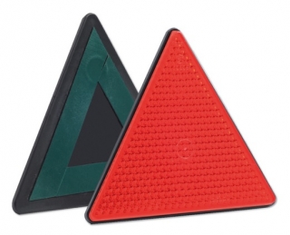 Samolepící odrazka červená - trojúhelník - lem černý